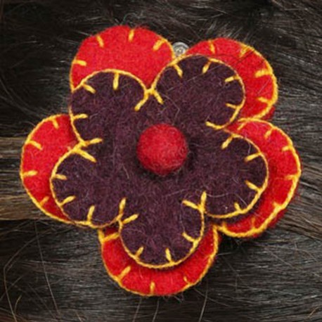 Barrette fleur laine brodée rouge
