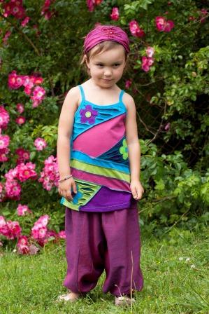 Plain violet moroccan trousers and turquoise ethnic dress